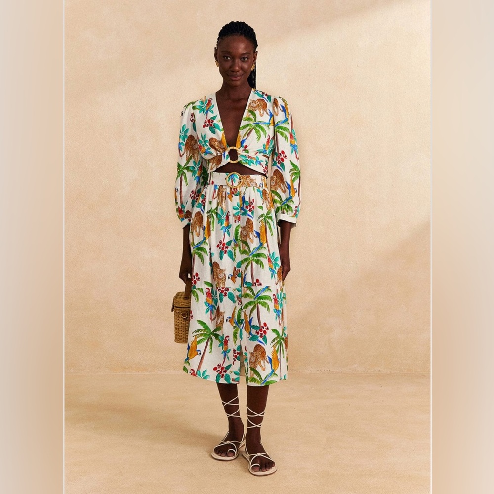 FARM Rio Multicolor Tropical Print Crop Top - Picture 2 of 9